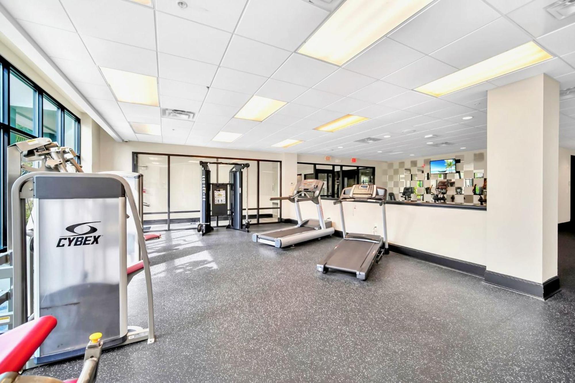 Spacious 2Br Condo With Pool & Hot Tub, Near Disney! ออร์ลันโด ภายนอก รูปภาพ