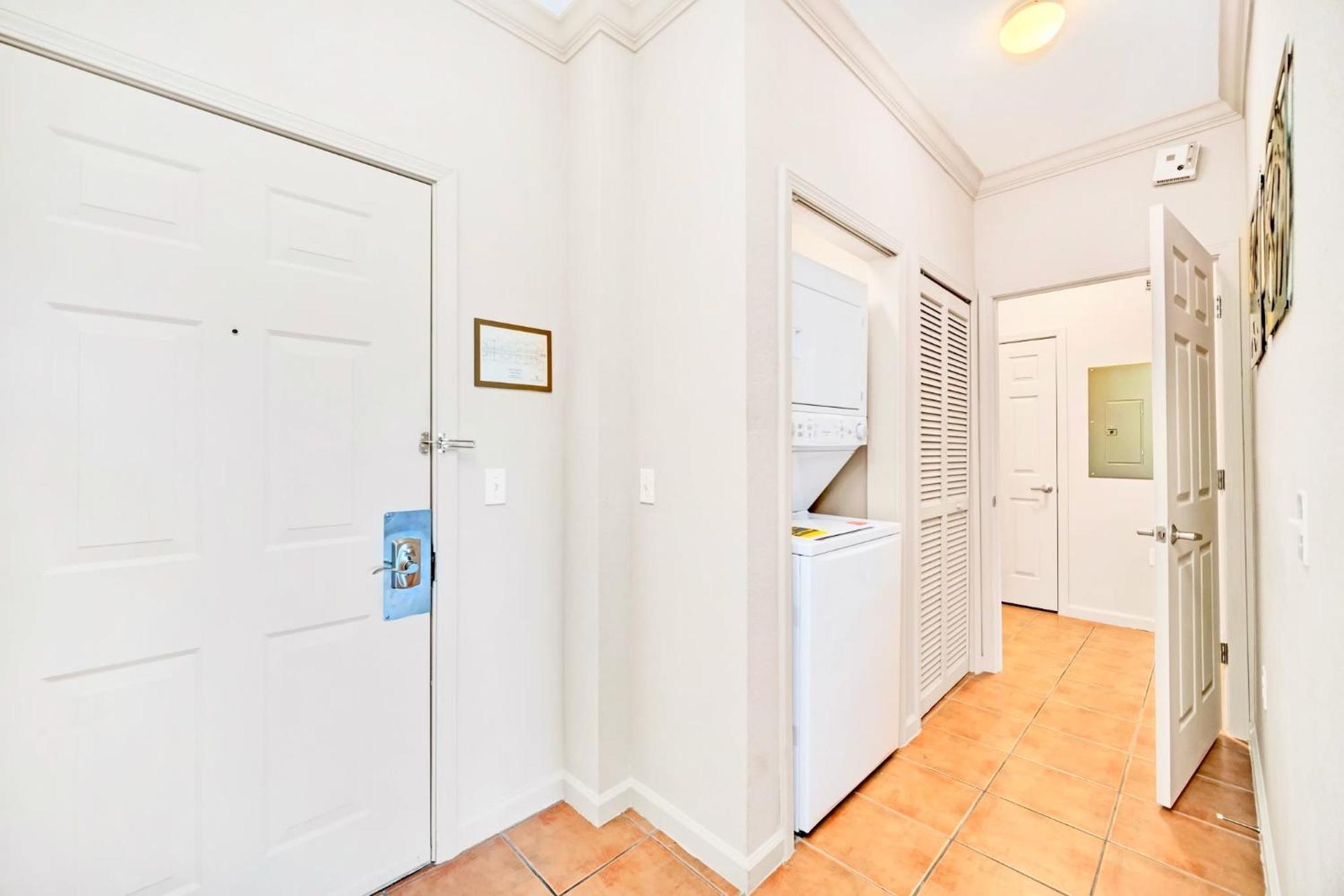 Spacious 2Br Condo With Pool & Hot Tub, Near Disney! ออร์ลันโด ภายนอก รูปภาพ