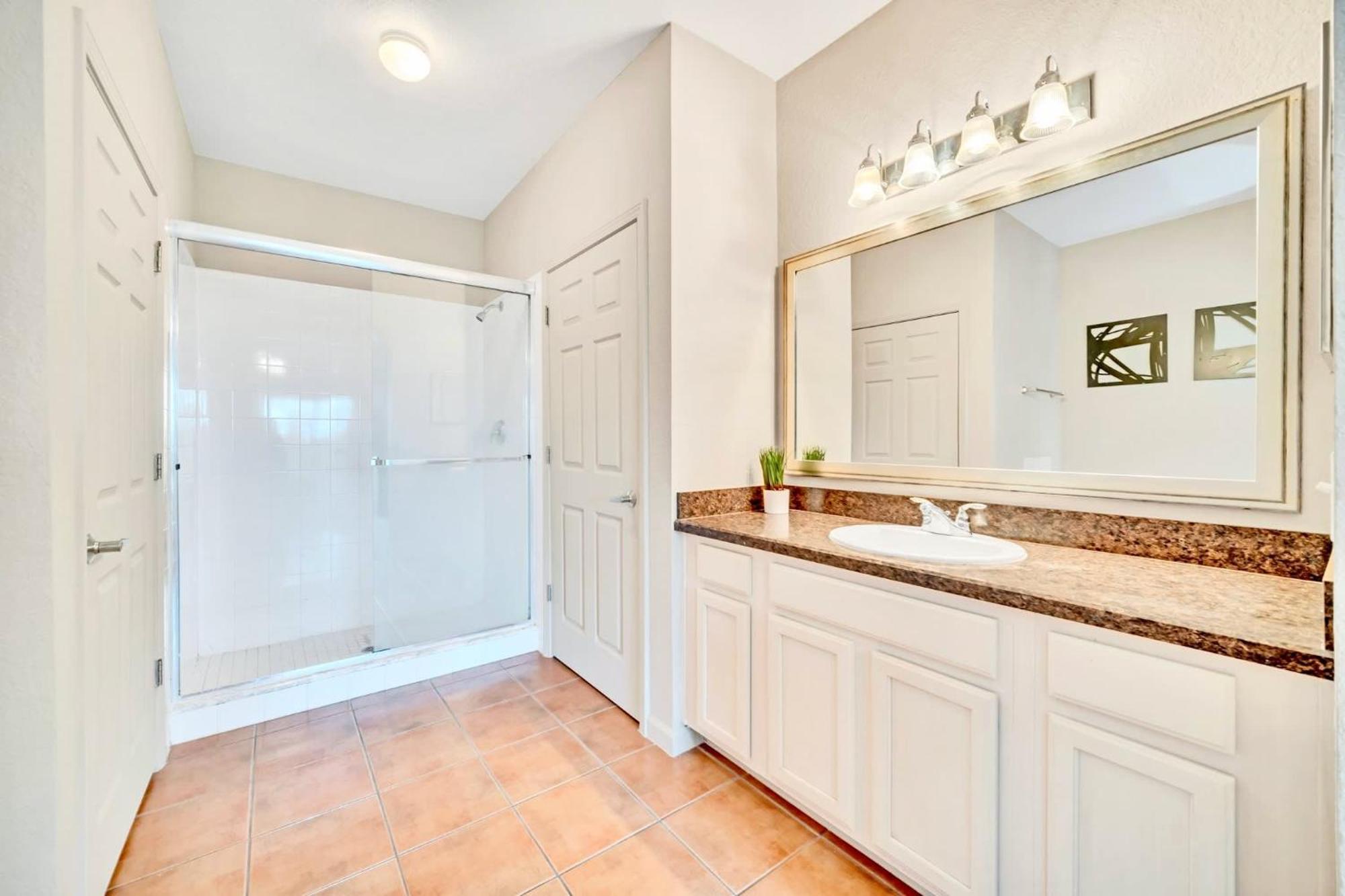 Spacious 2Br Condo With Pool & Hot Tub, Near Disney! ออร์ลันโด ภายนอก รูปภาพ