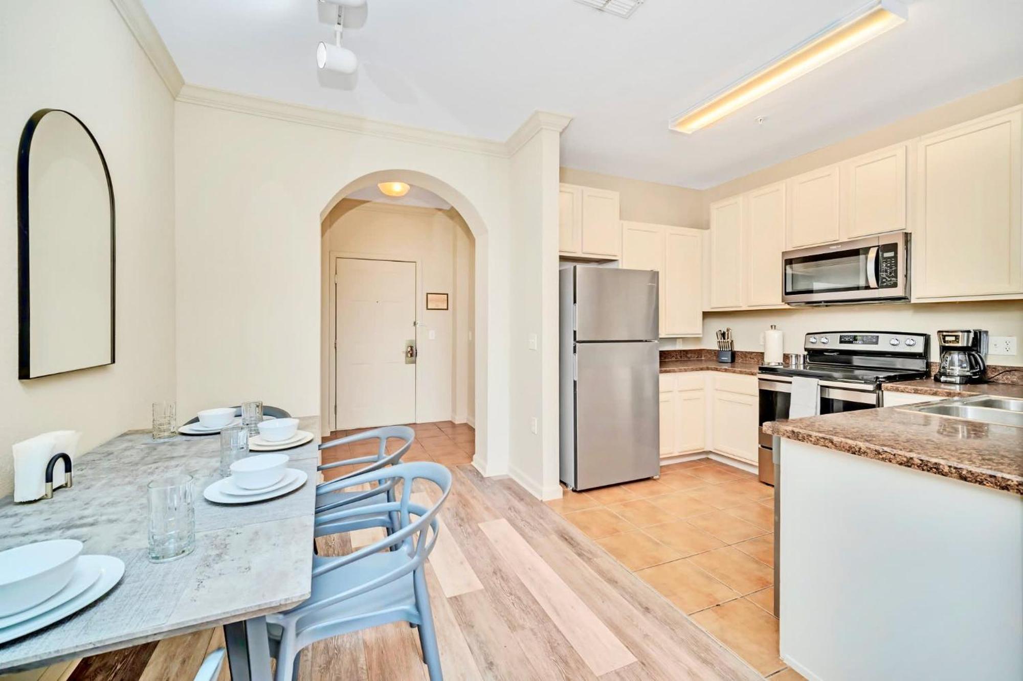 Spacious 2Br Condo With Pool & Hot Tub, Near Disney! ออร์ลันโด ภายนอก รูปภาพ